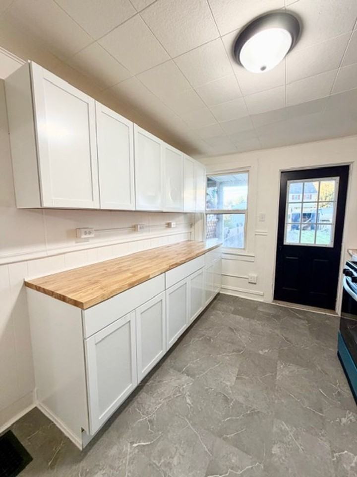 231 Lincoln St - Photo 6 of 16
