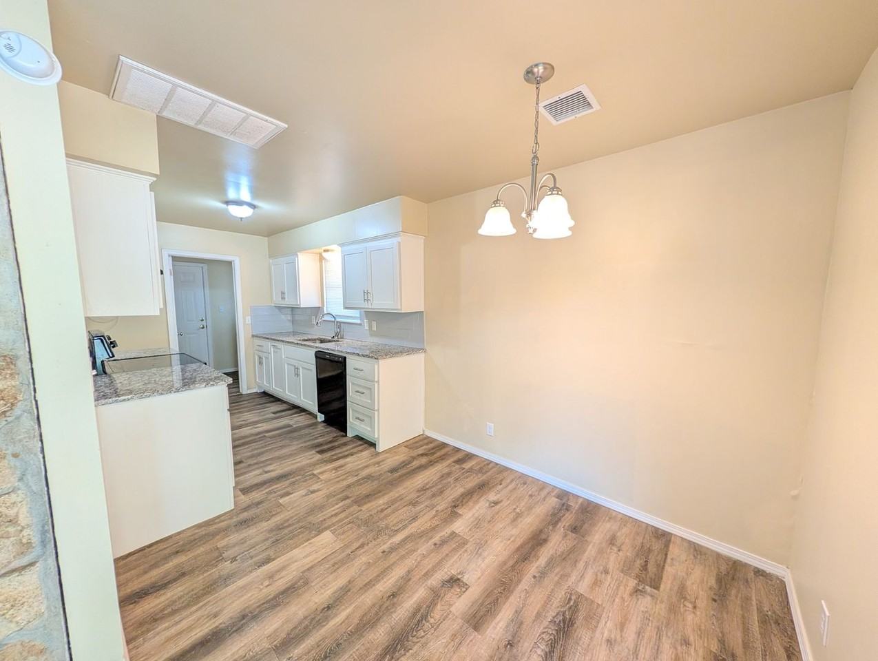3405 S 121st East Ave - Photo 4 of 14