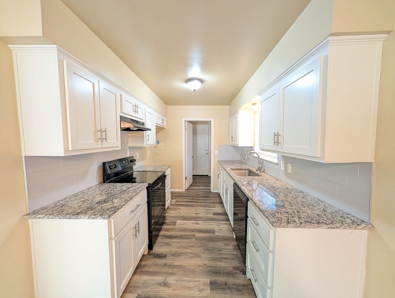 3405 S 121st East Ave - Photo 5 of 14