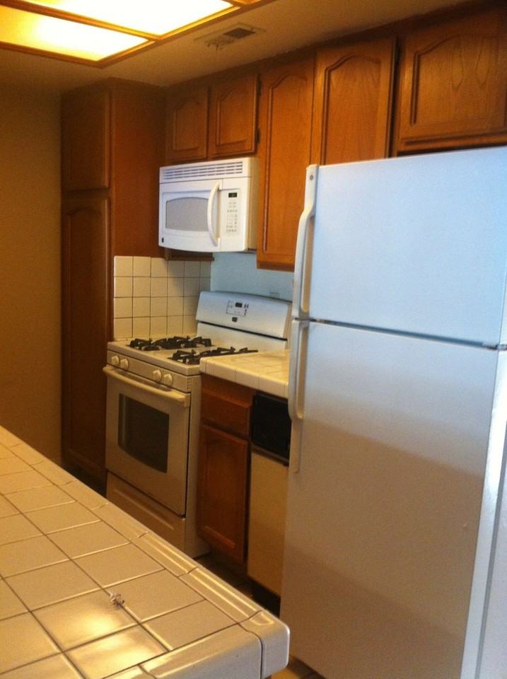 11600 Warner Ave - Photo 4 of 8