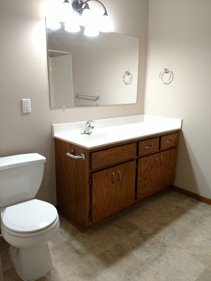 814 6th Ave Ne - Photo 3 of 5
