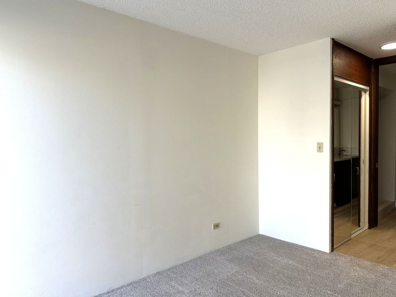 Kapiolani Blvd - Photo 6 of 17