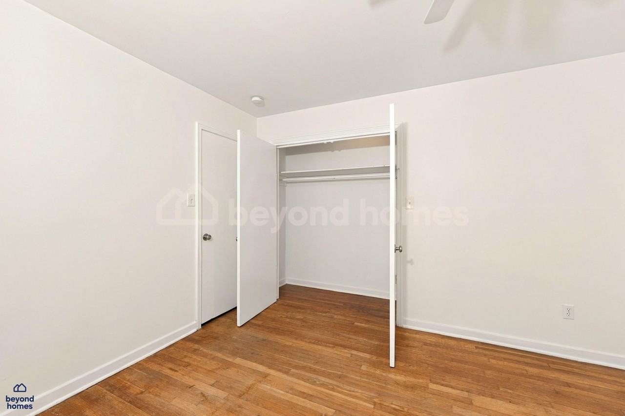 300 Ridgewood Ave - Photo 5 of 31