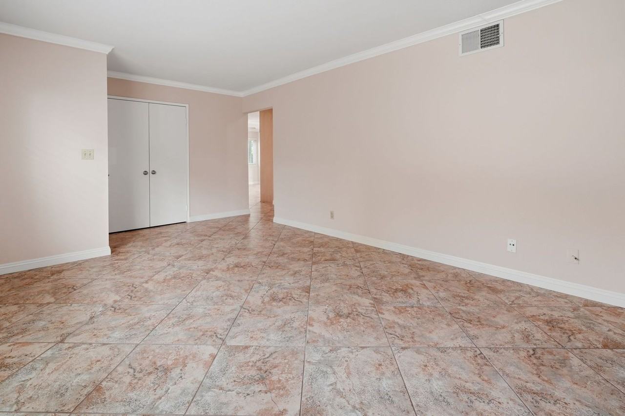23241 Redbud Ridge Cir - Photo 5 of 27
