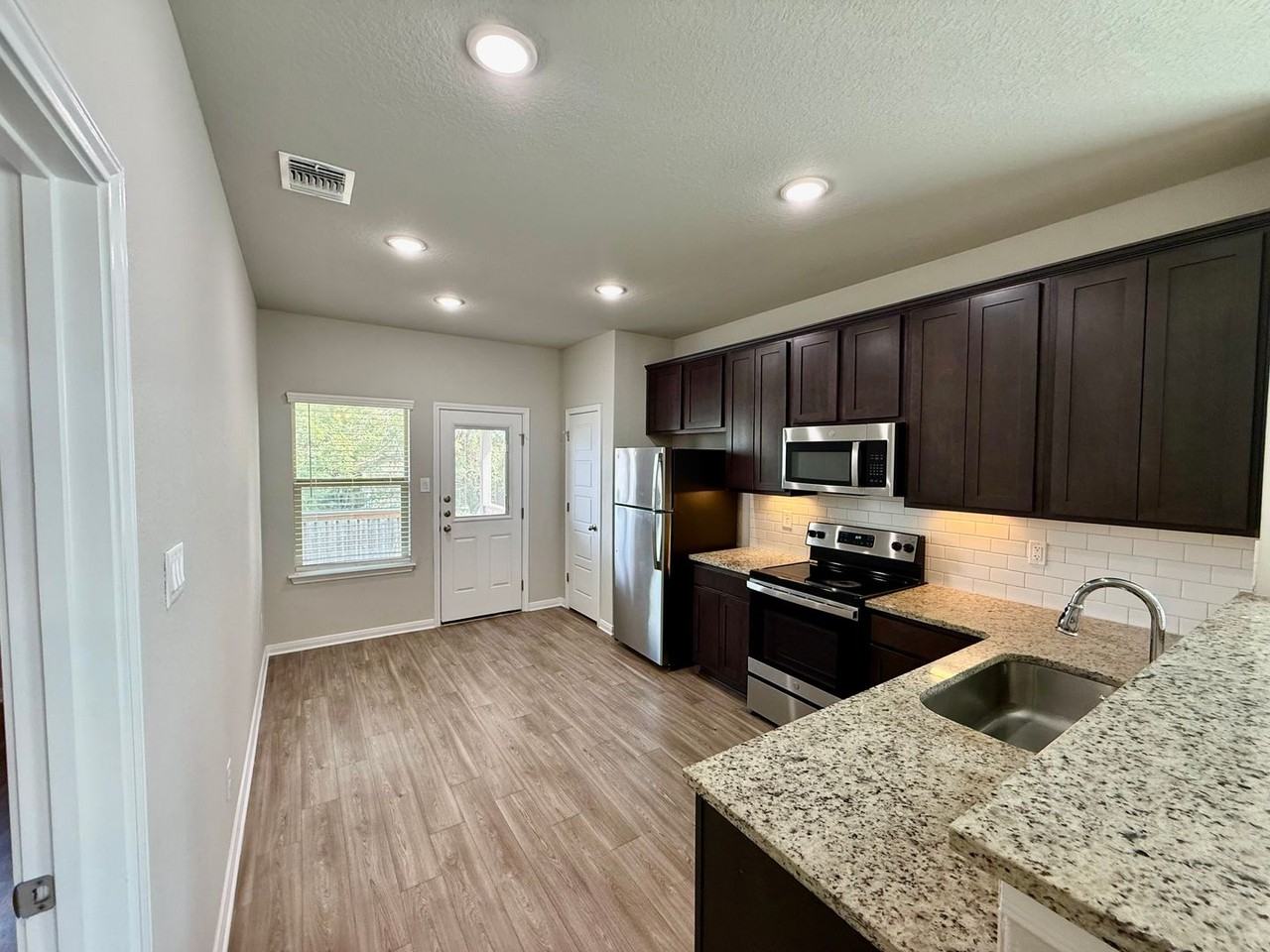 110 Joseph Cir - Photo 6 of 22