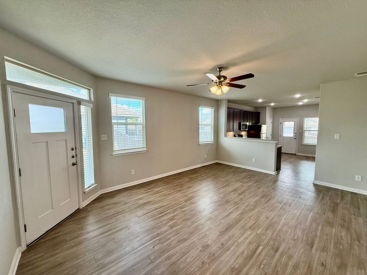 112 Joseph Cir - Photo 5 of 22
