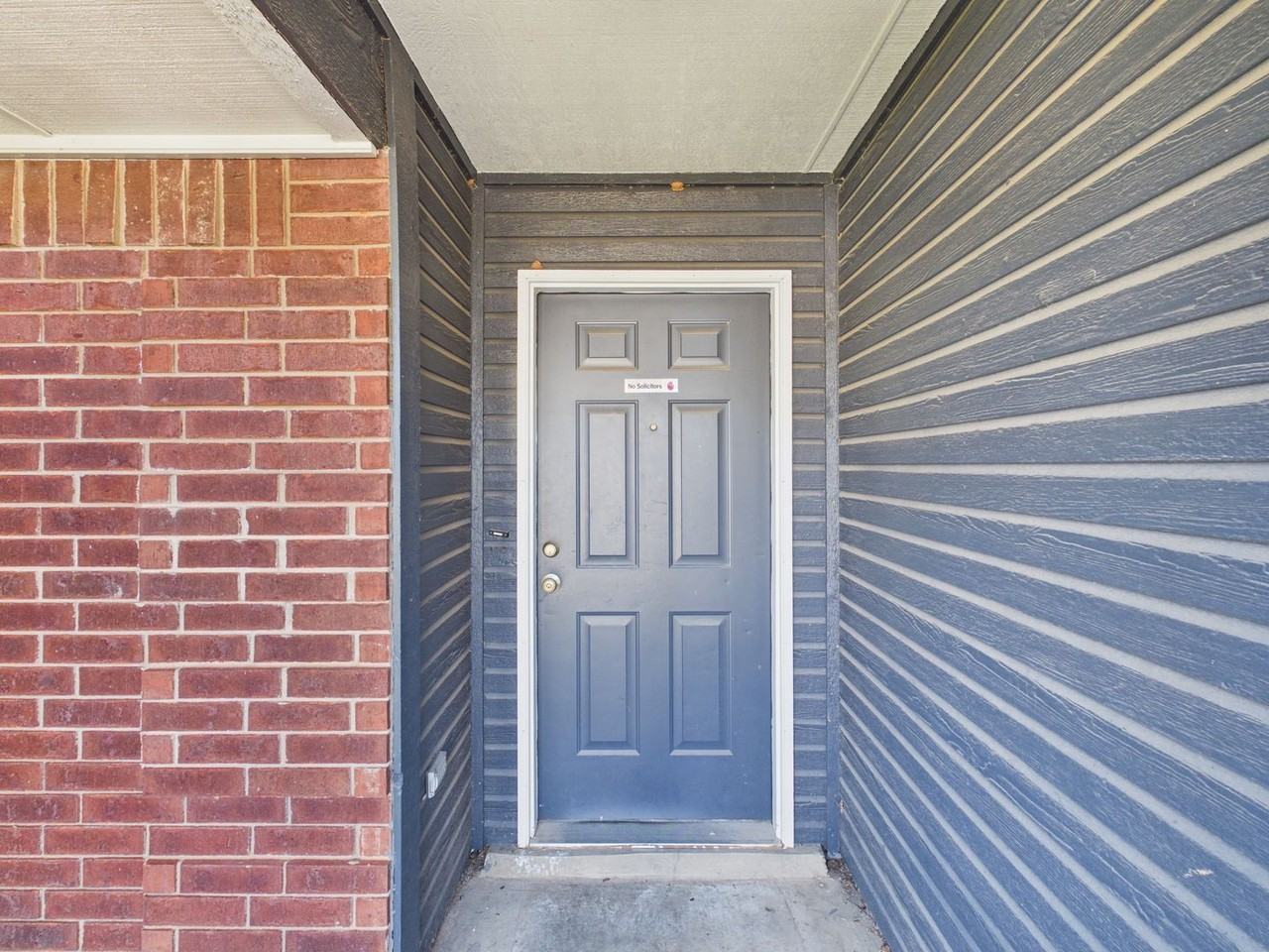 4827 Se Brown St - Photo 5 of 46
