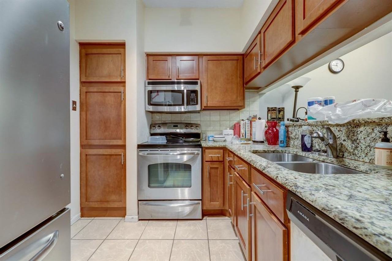 2901 San Jacinto Blvd #204 - Photo 7 of 13
