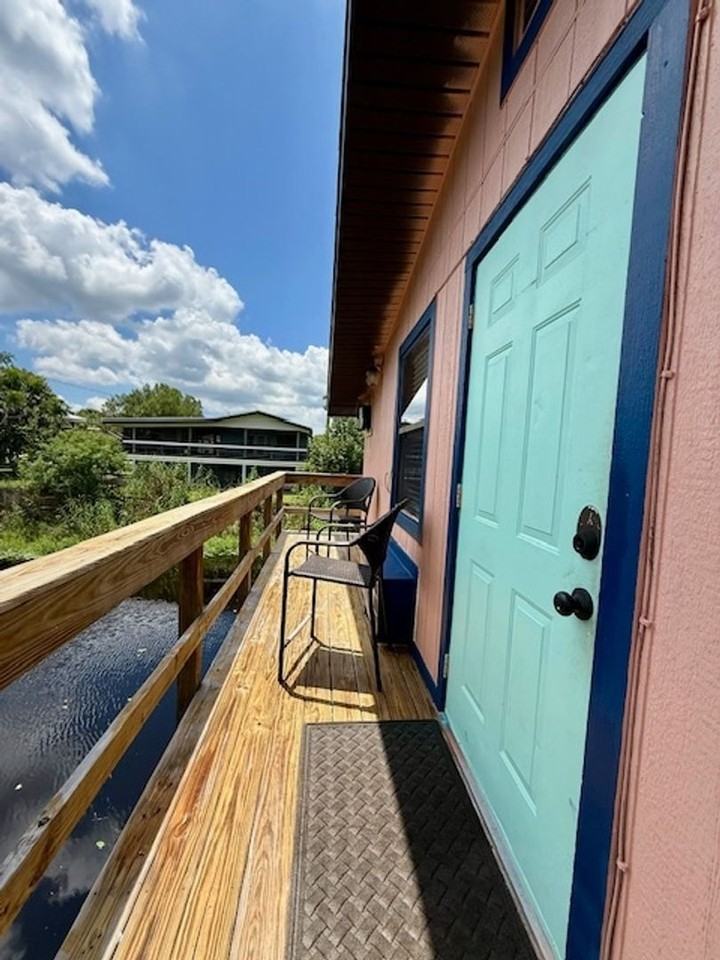 5749 Lake Poinsett Rd - Photo 4 of 50