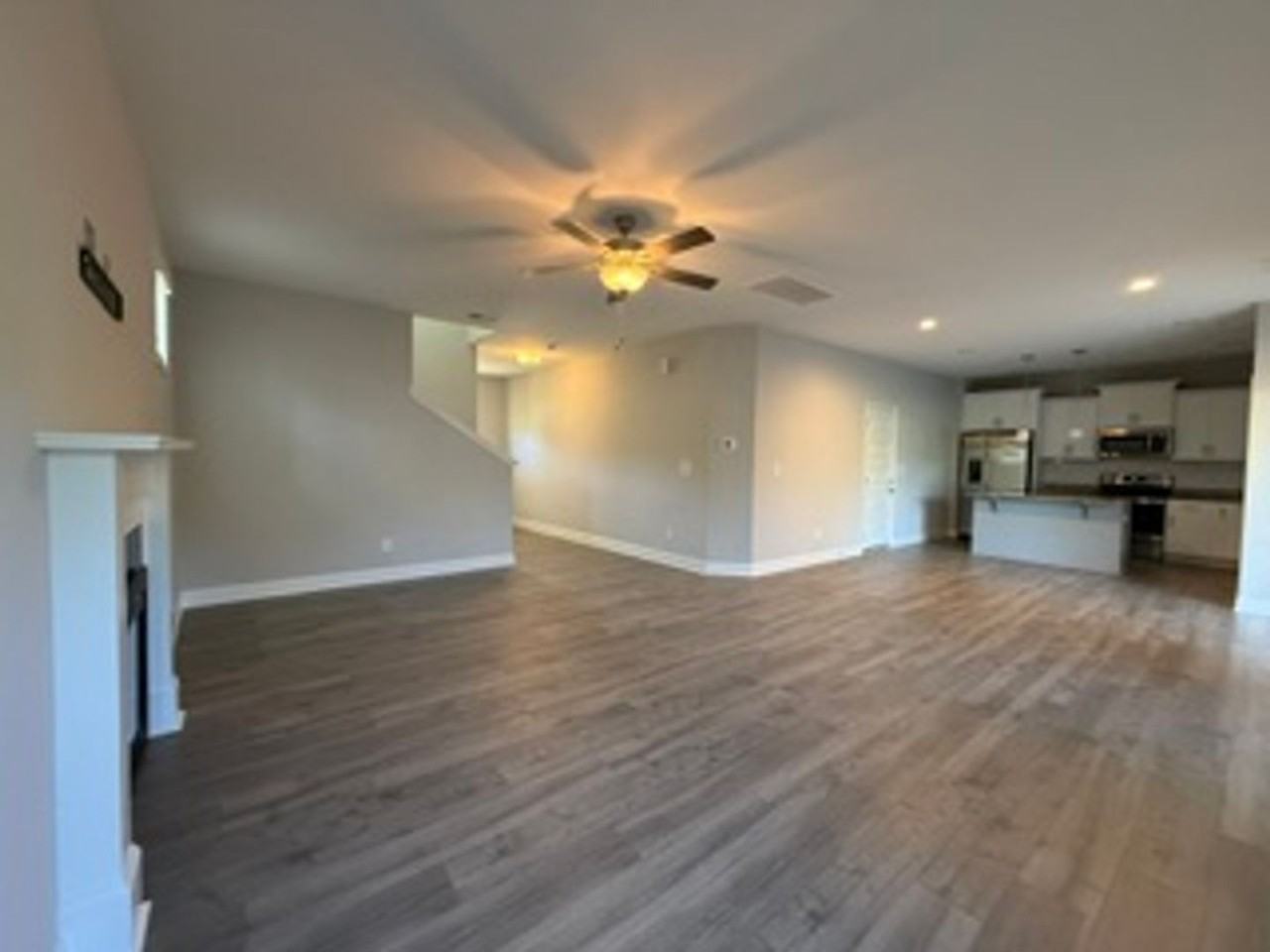 59 Greenview St - Photo 6 of 23