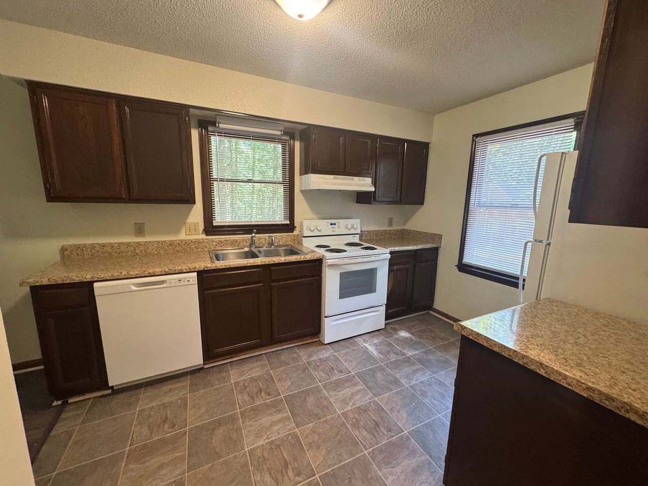 5112A Vann St - Photo 4 of 27