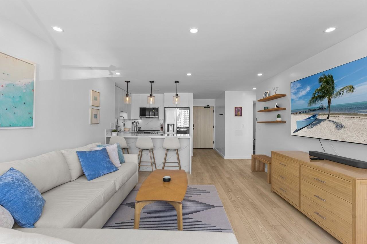 430 Lewers St - Photo 3 of 21