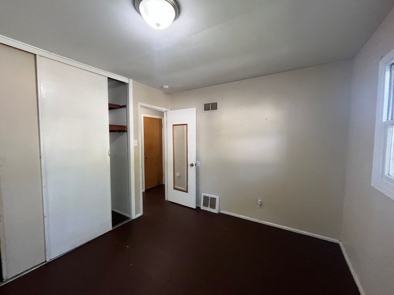 238 Estridge Rd - Photo 4 of 35