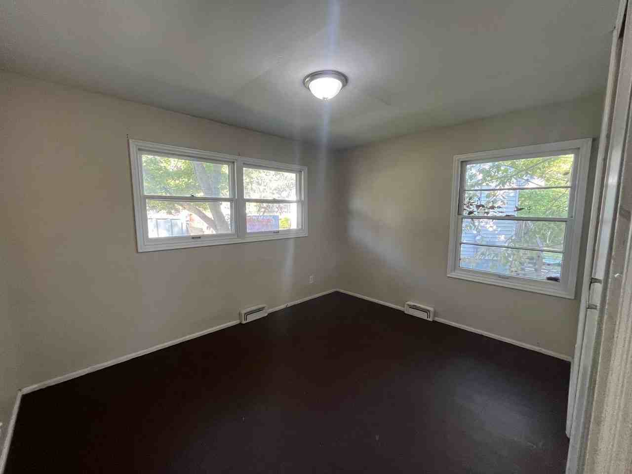 238 Estridge Rd - Photo 5 of 35