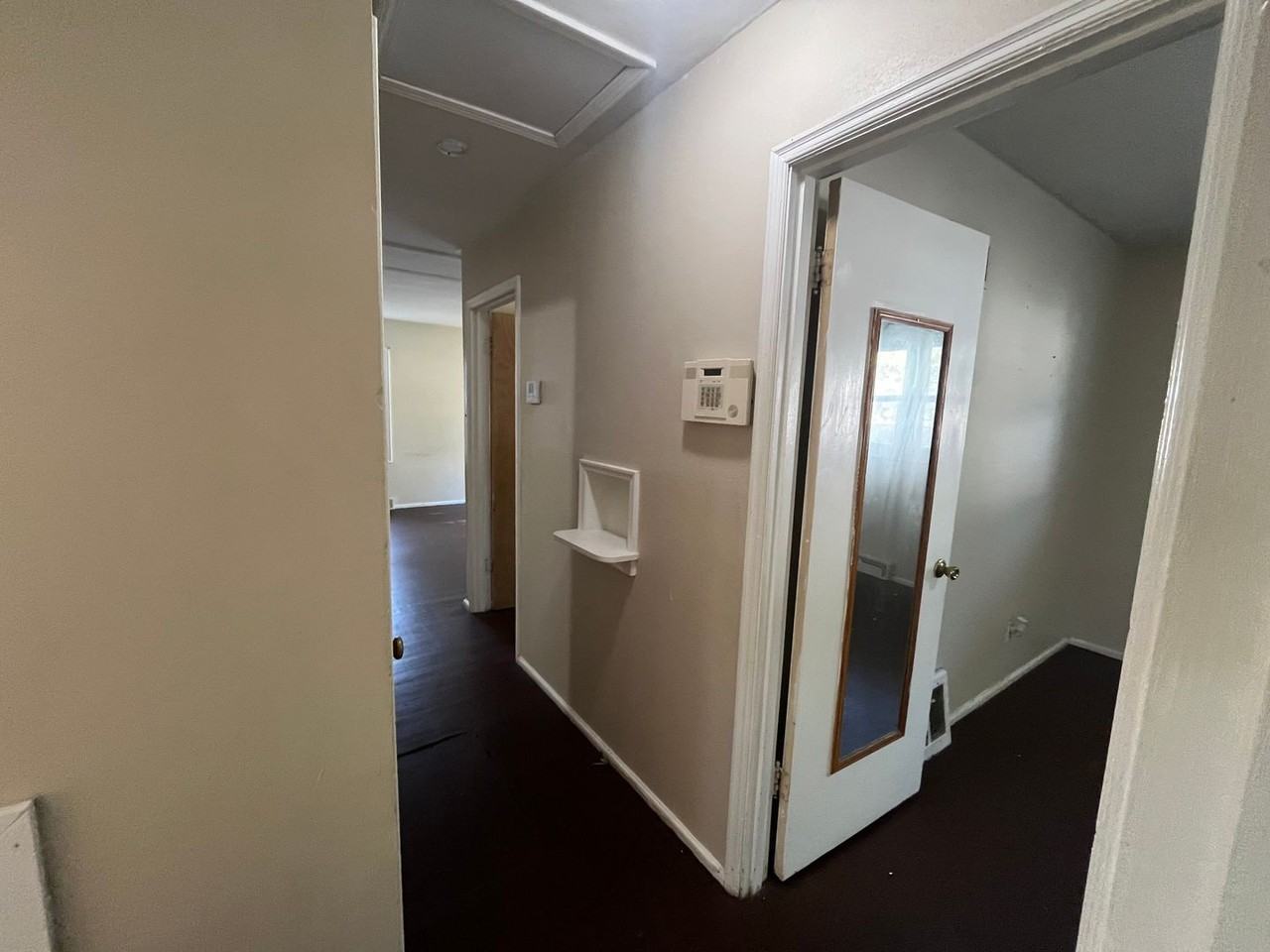 238 Estridge Rd - Photo 6 of 35