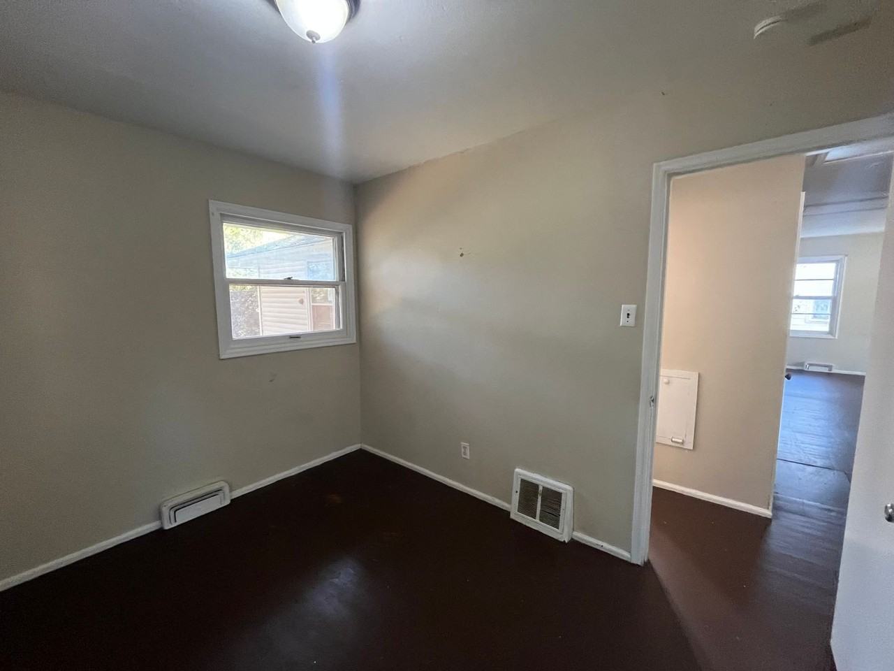 238 Estridge Rd - Photo 7 of 35