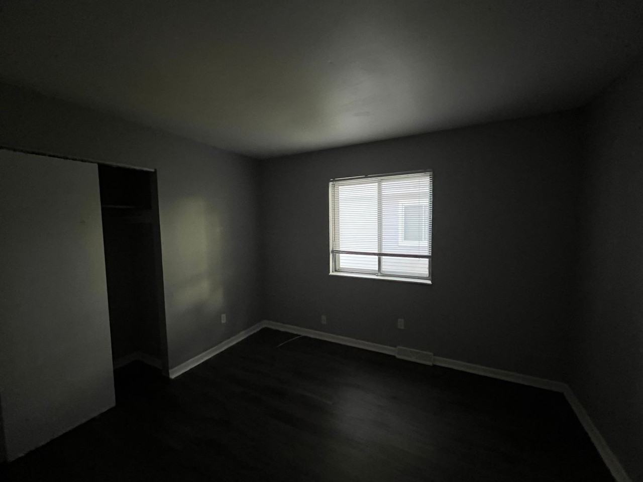 6029 Washington Ave - Photo 4 of 23
