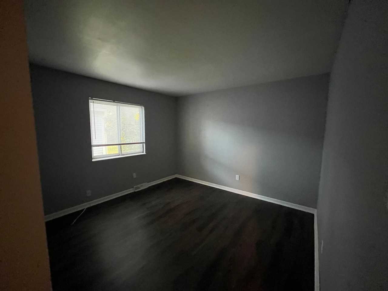 6029 Washington Ave - Photo 5 of 23