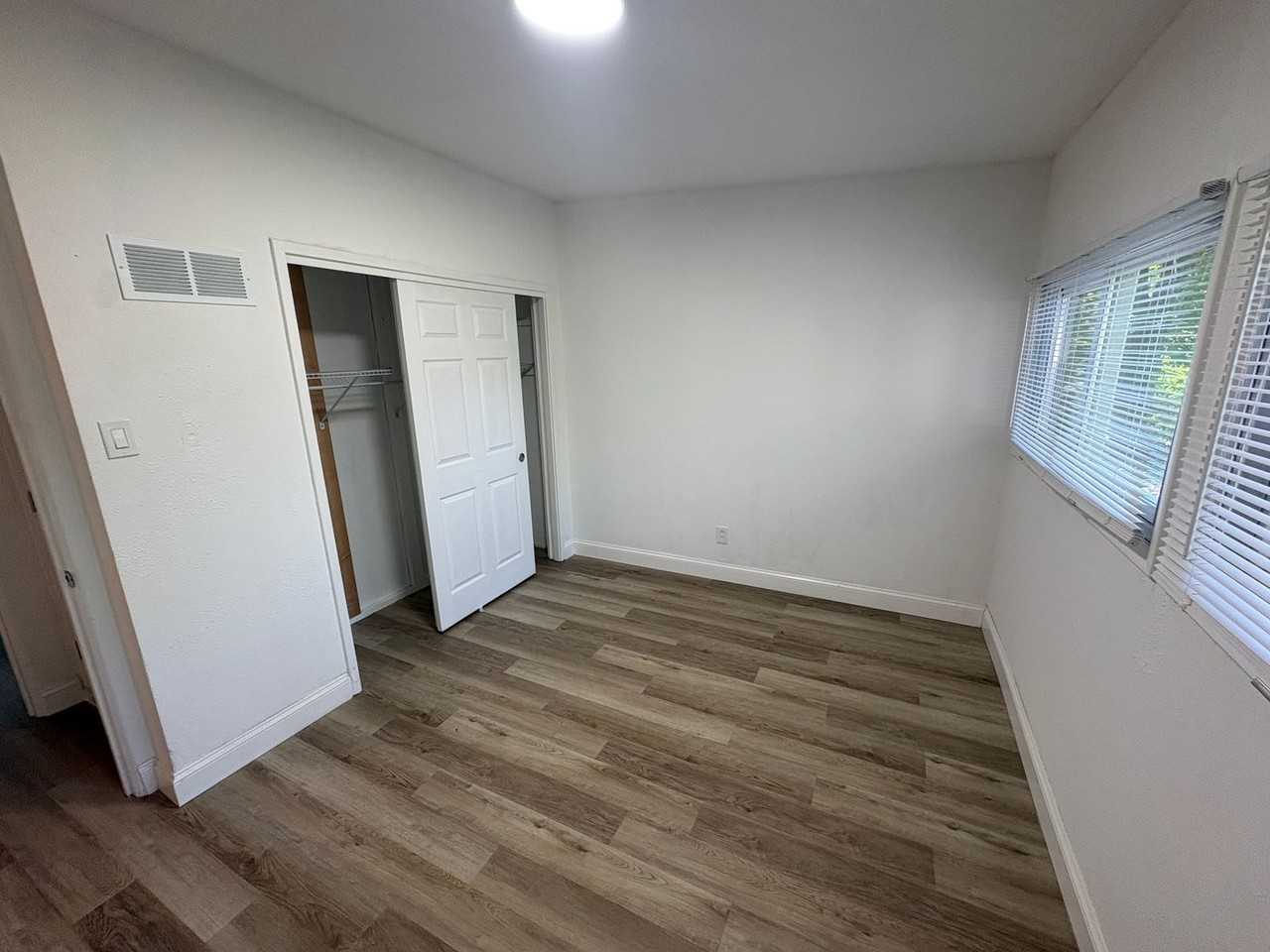 8300 Pepperidge Dr - Photo 7 of 9