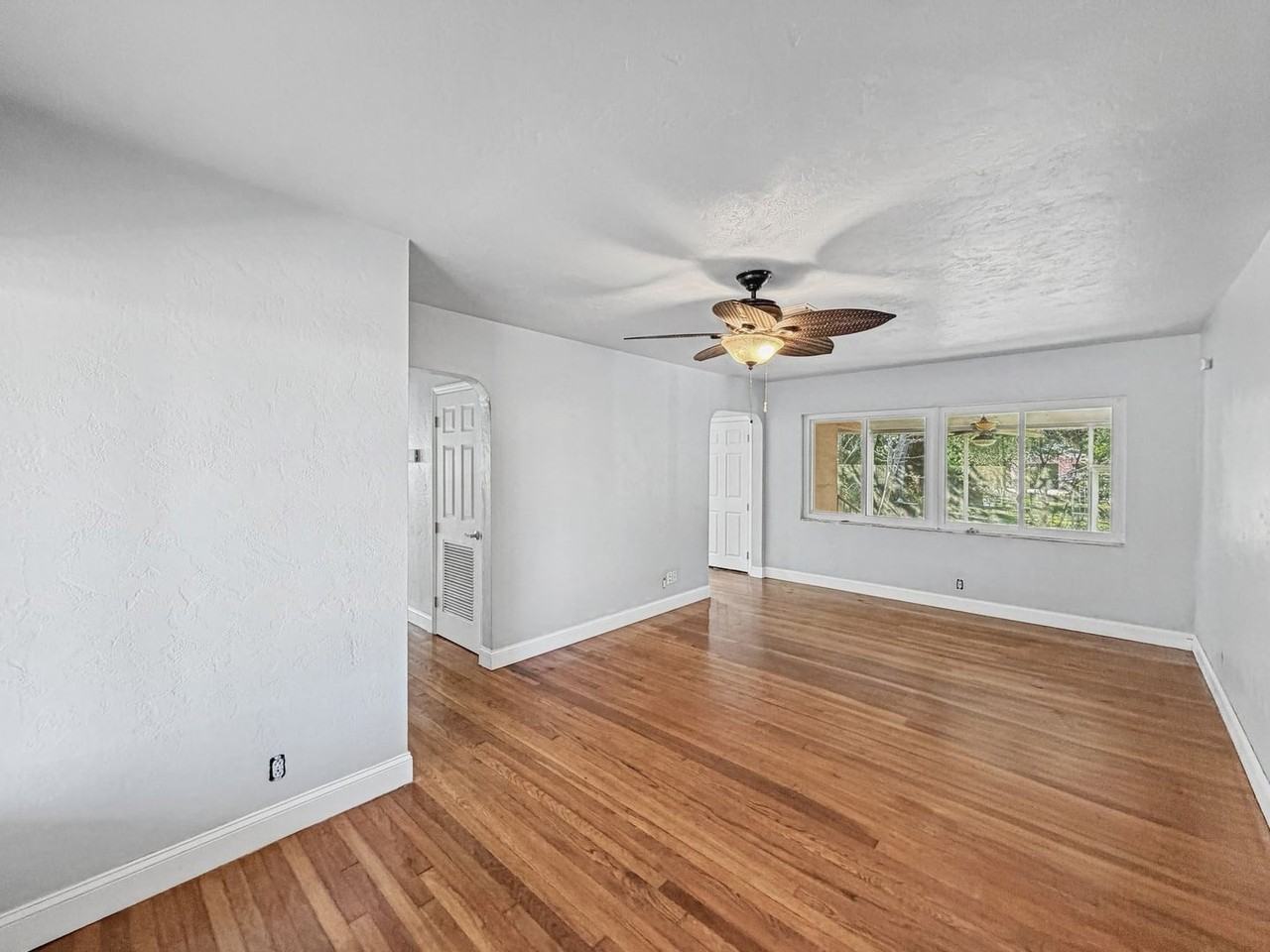 4944 26th Ave S - Photo 5 of 24