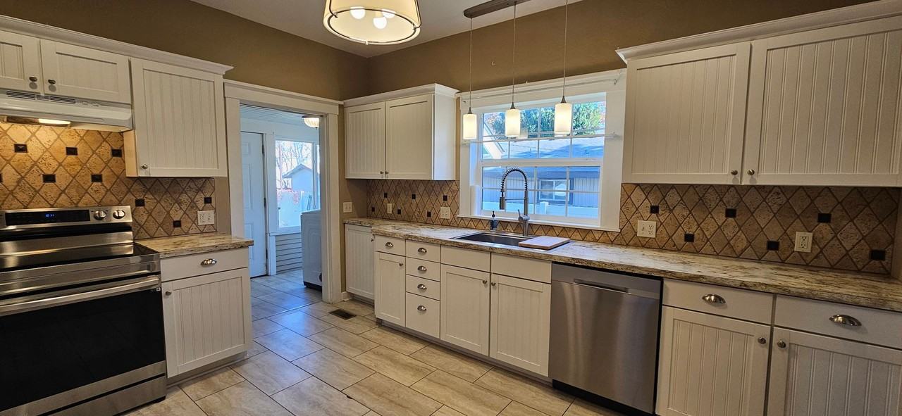 1215 E Montgomery Ave - Photo 7 of 20