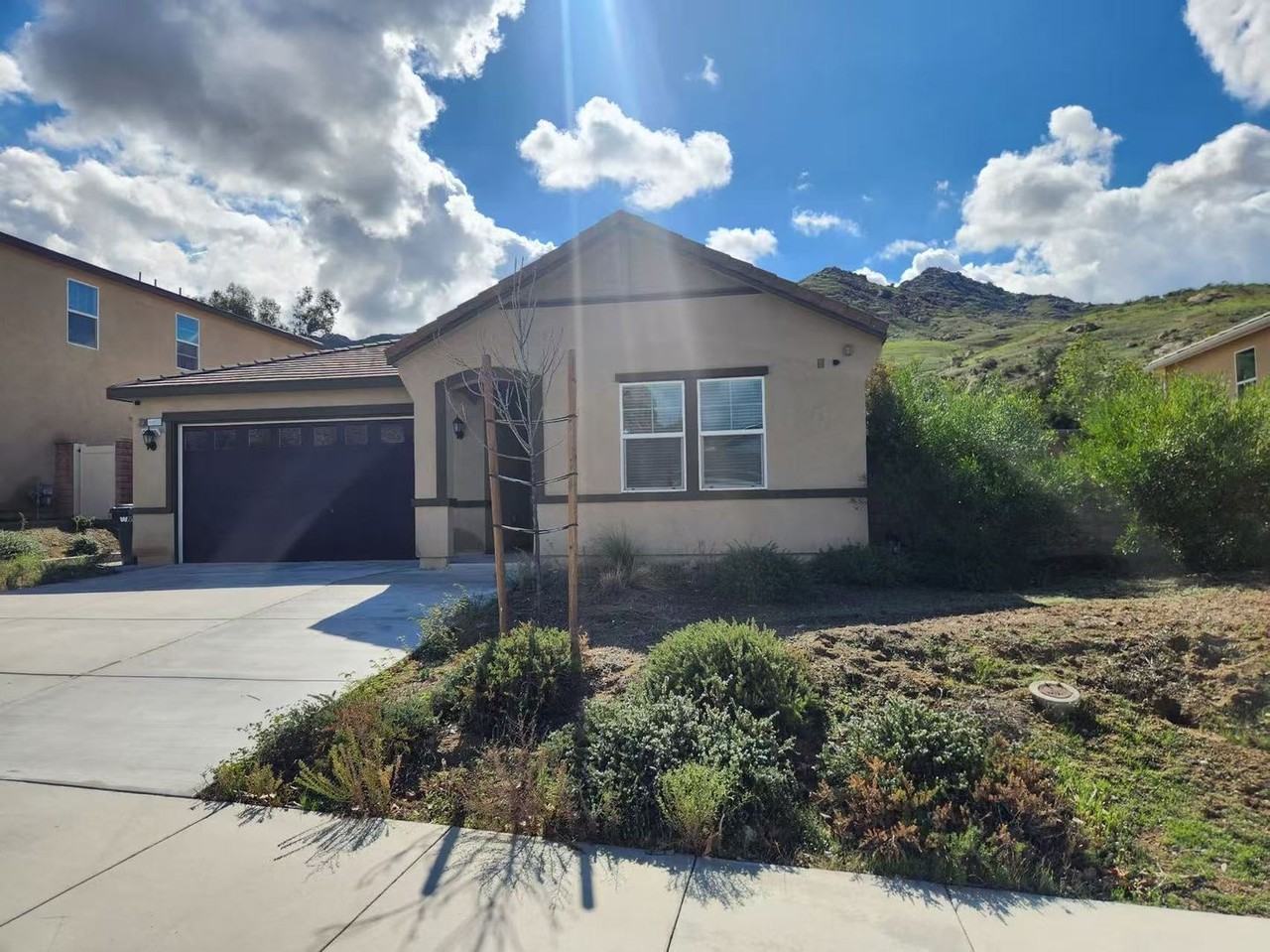 20565 Lost Creek Rd - Photo 2 of 21