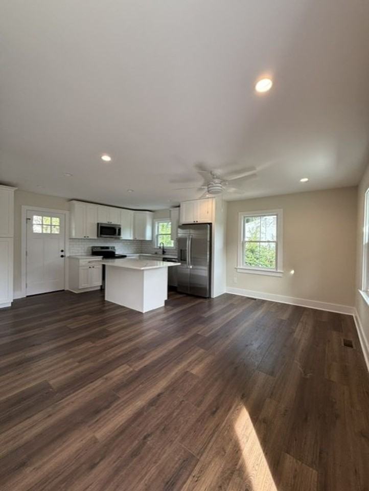 1121 Brighton Rd - Photo 3 of 11