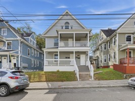 featured image of 10 Cottage St