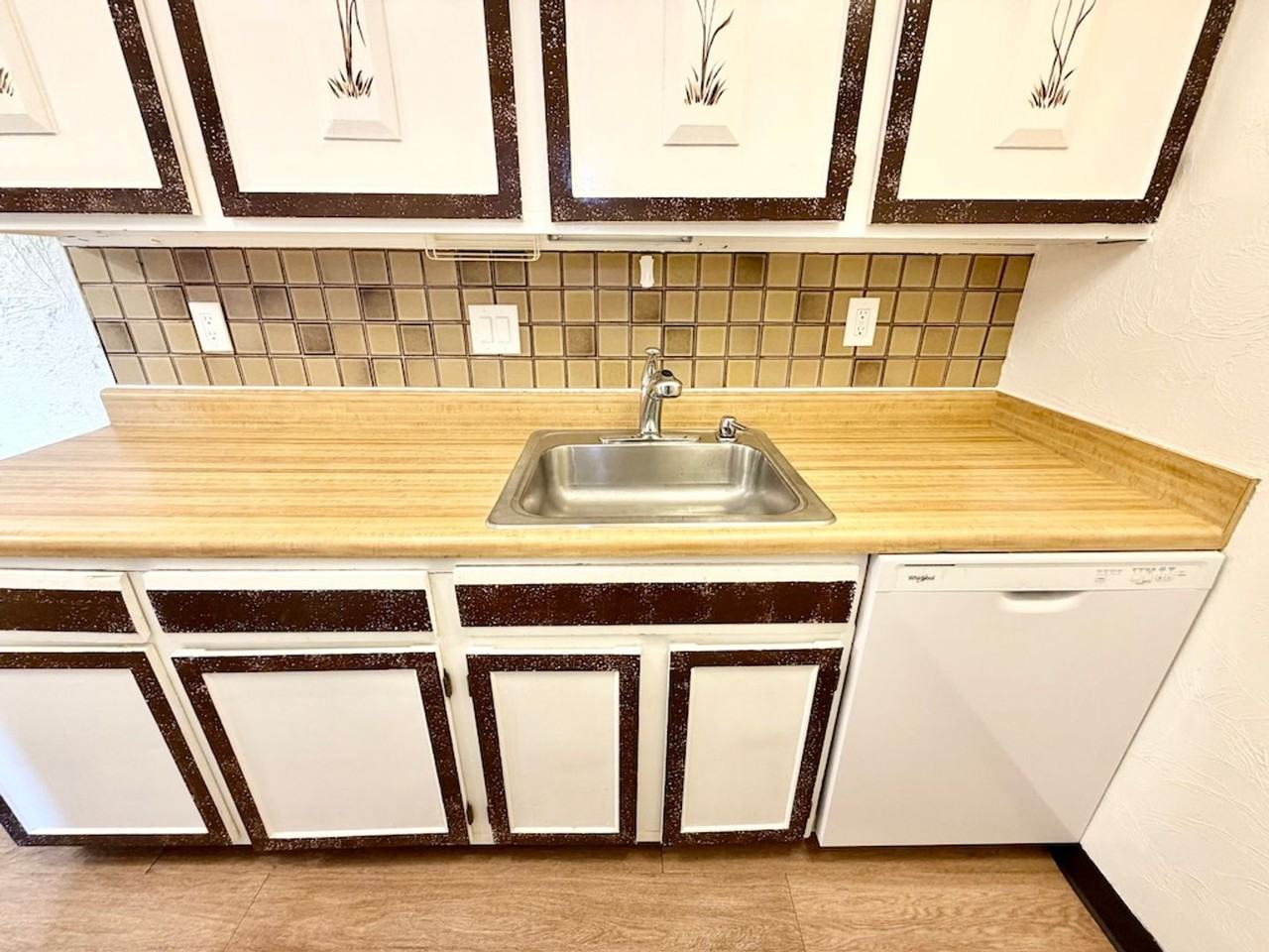 501 Golden Cir #312 - Photo 3 of 47