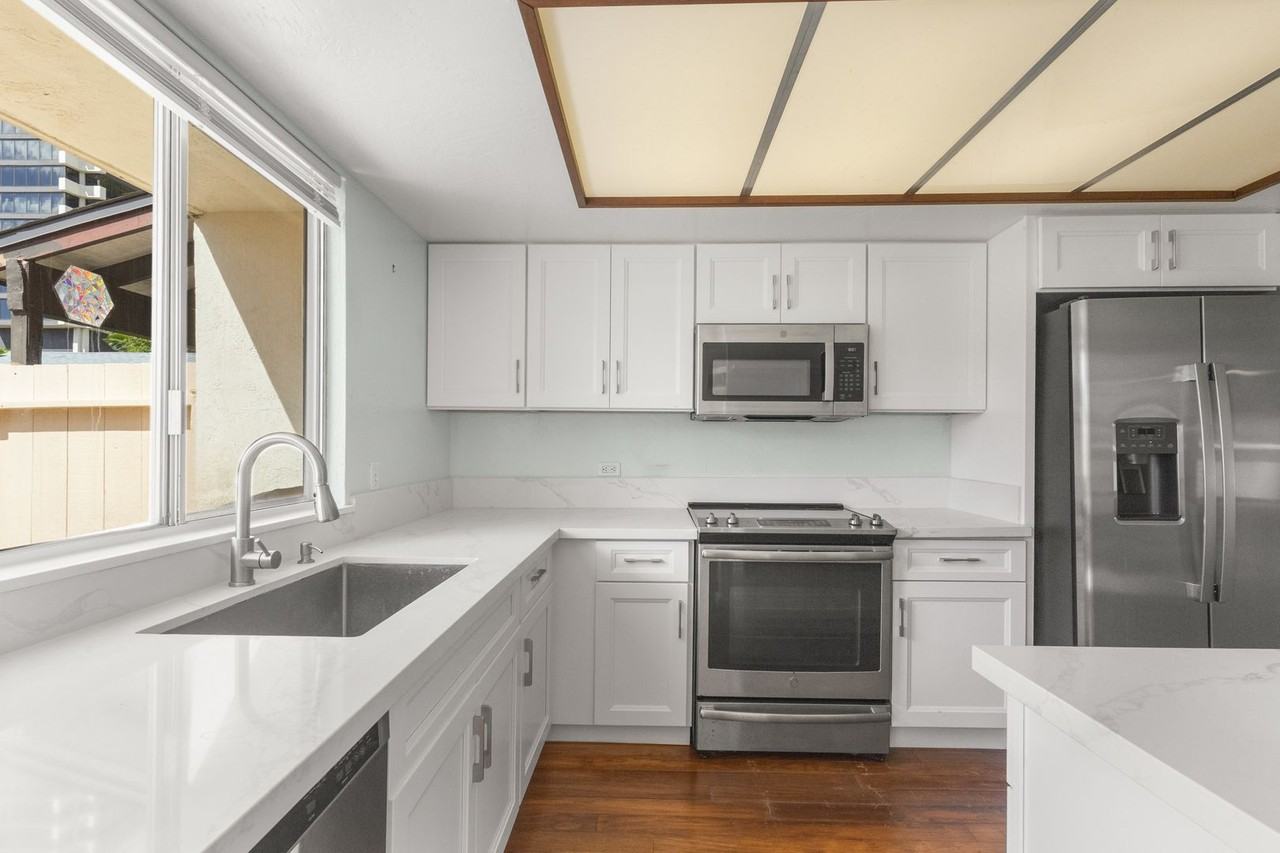 269 Kawaihae St - Photo 4 of 21