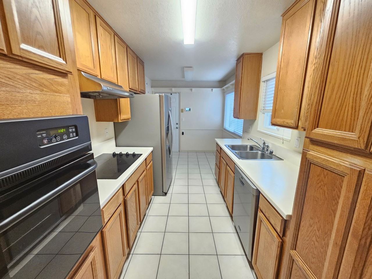 589 Cheyenne Dr - Photo 5 of 39