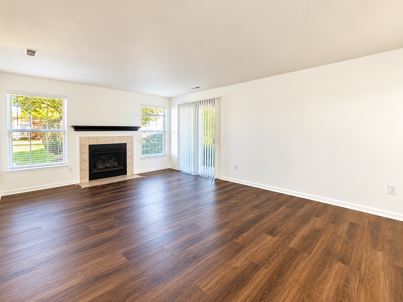 5268 Pine Aires Dr - Photo 3 of 18