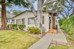 featured image of 608 Congress Ave