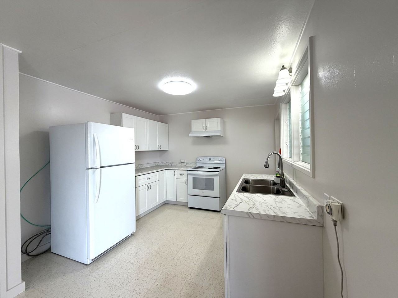 1199 Kaweloka St - Photo 6 of 17