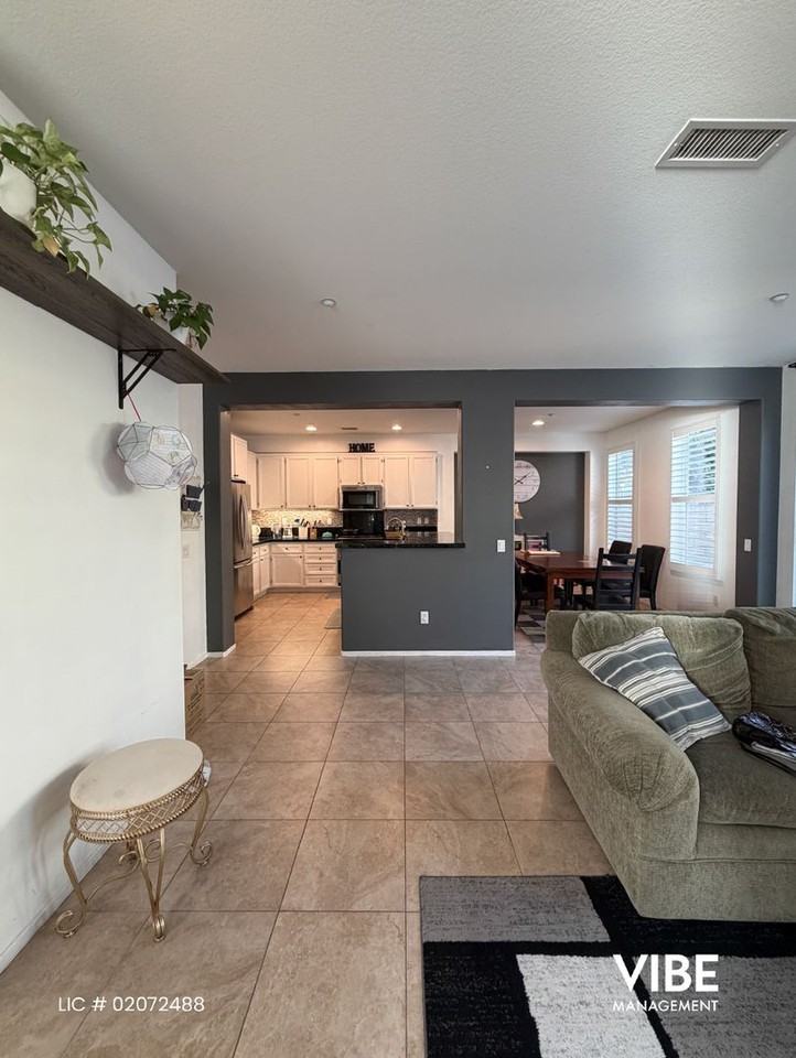 13195 Torridon Ct - Photo 7 of 44