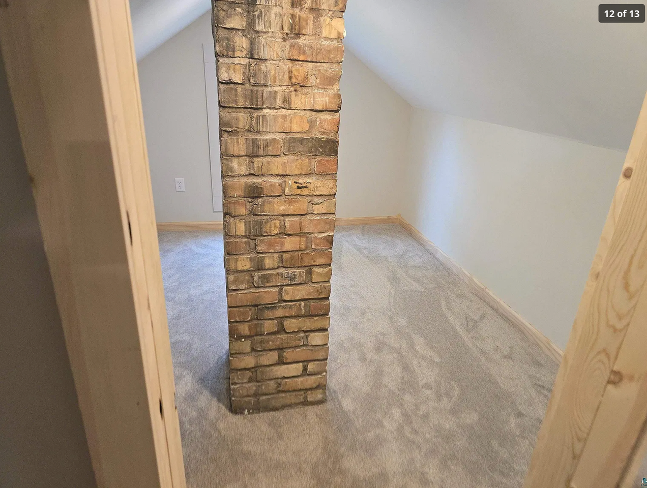 337 21st St - Photo 5 of 7