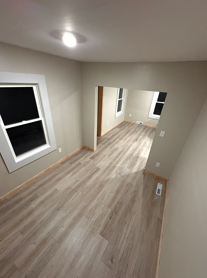 337 21st St - Photo 7 of 7