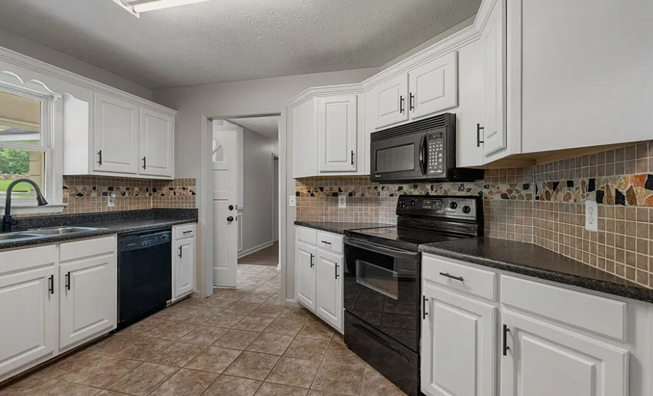 157 Lee Road 998 - Photo 3 of 10