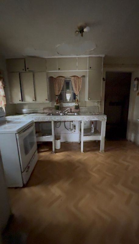 1424 Lyman St - Photo 6 of 10