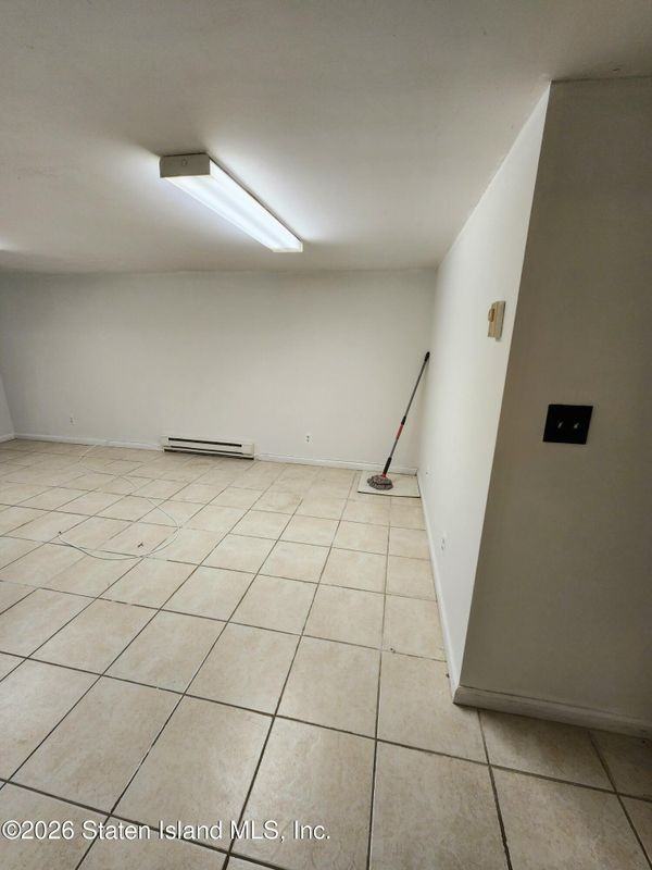 104 Acacia Ave - Photo 7 of 9