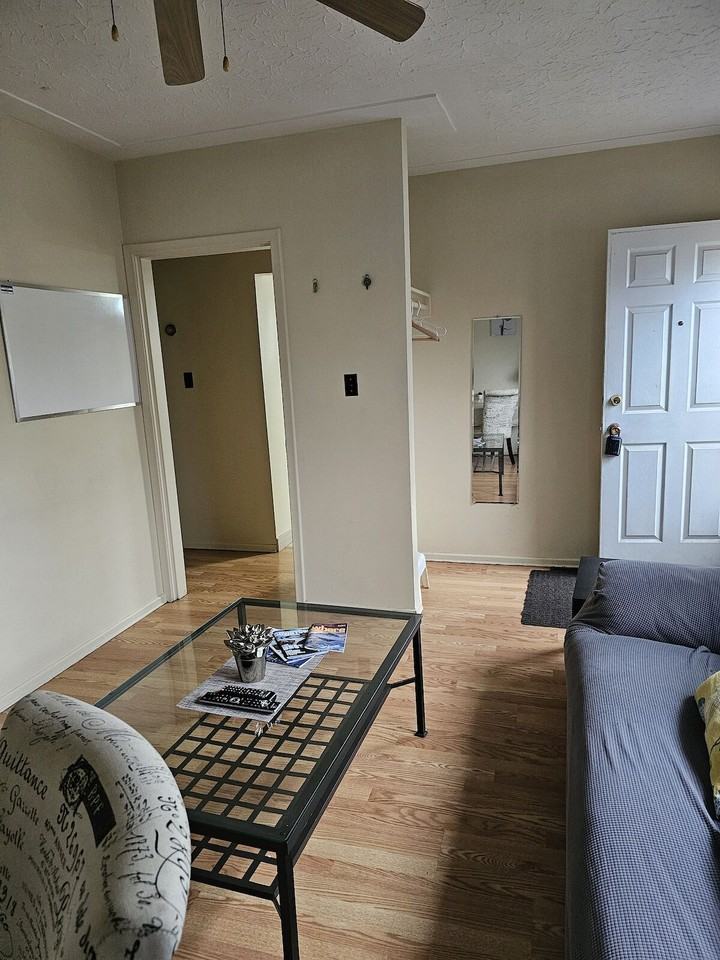 10633 - 10633 84 Avenue Northwest - Photo 3 of 11