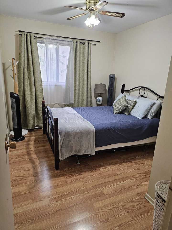 10633 - 10633 84 Avenue Northwest - Photo 7 of 11