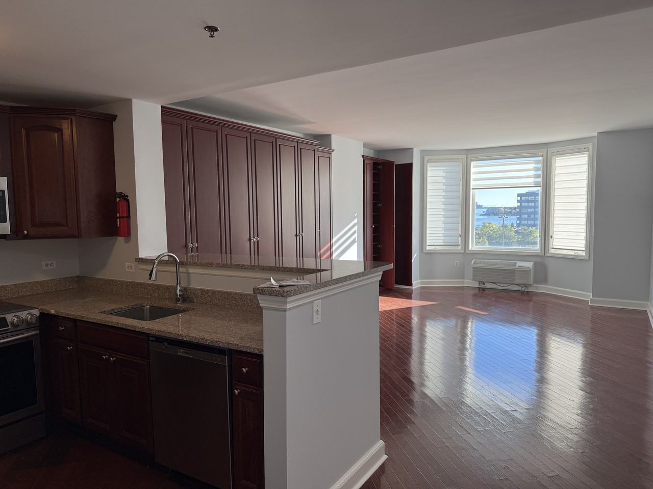 5201 City Pl #5201 - Photo 4 of 13