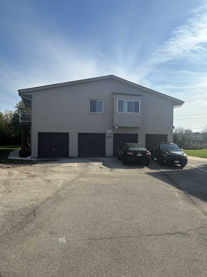 2004 Macarthur Rd #C - Photo 2 of 18