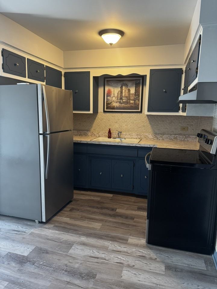 3754 W 120th St #2C - Photo 6 of 12
