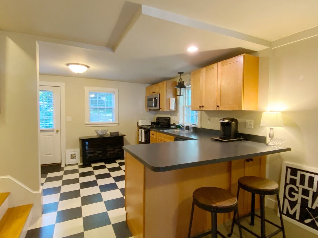 307 North St - Photo 4 of 19