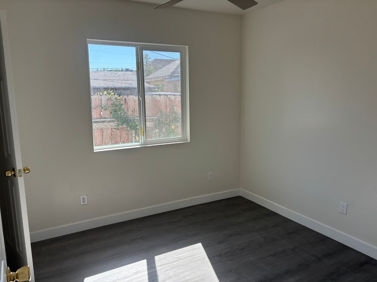 2124 Elm Ave #NA - Photo 2 of 9