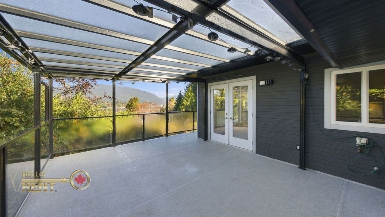 458 Northcliffe Crescent - Photo 4 of 24
