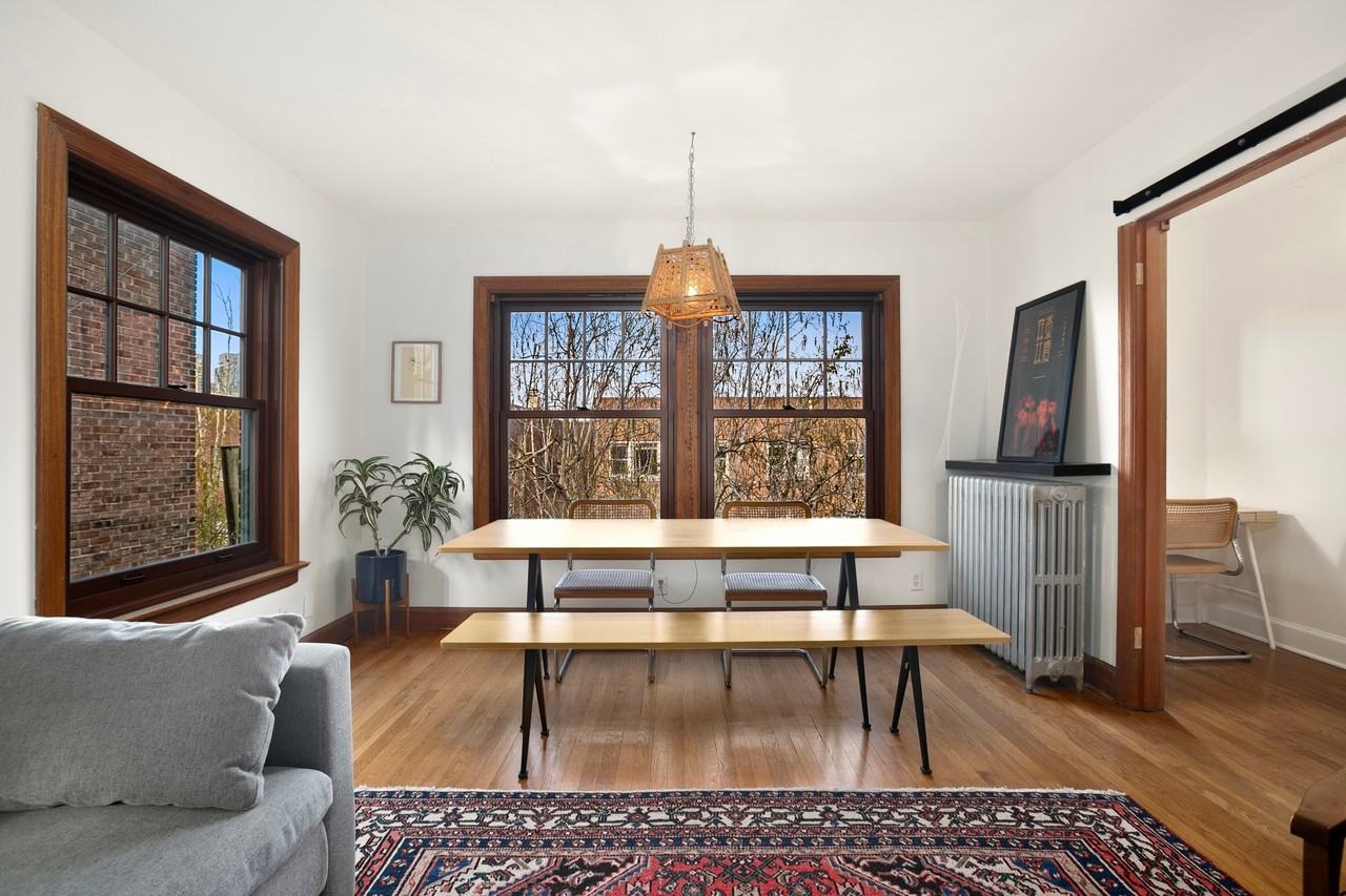 408 Bellevue Ave E #1 - Photo 7 of 24