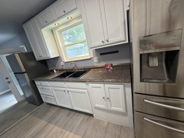 featured image of 1004 Rosewood Ln #1
